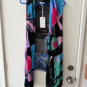 Adore women’s hand painted 3 way viscose vest nwt never worn m medium